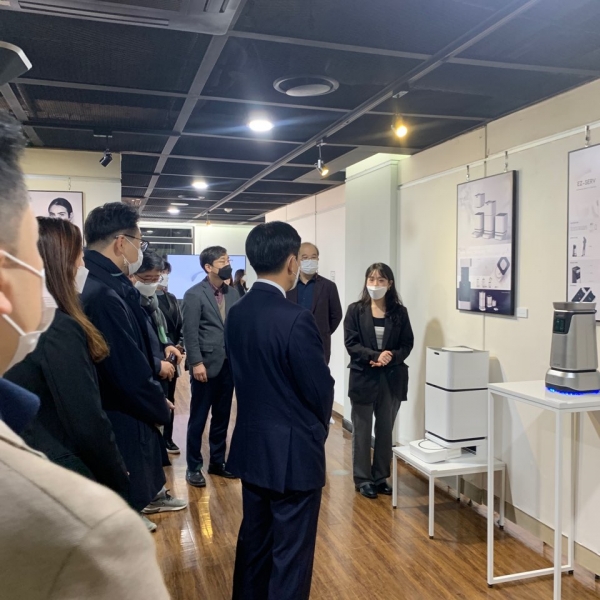 한밭대학교는 지난 2일 교내 갤러리 목련(S10동 1층) 산업디자인학과 제35대 졸업전시회를 개최하고 8일까지 대학 구성원과 일반인들이 관람할 수 있도록 했다.