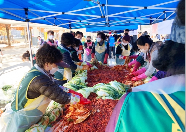 롯데백화점 대전점 김장봉사