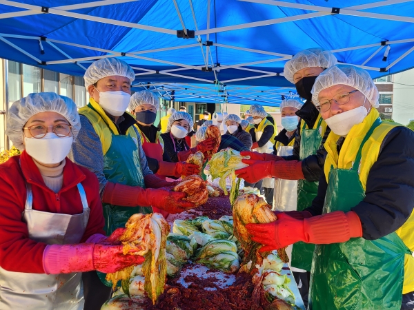 2020 사랑의 김장나누기 ‘맛있는 김치!, 즐거운 나눔!’ 행사 실시