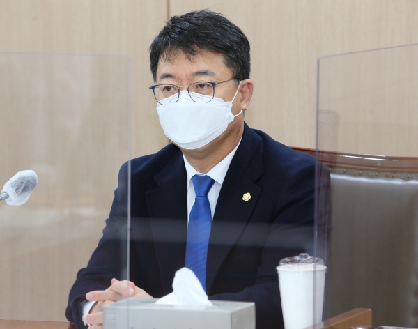 이종담 천안시의원.