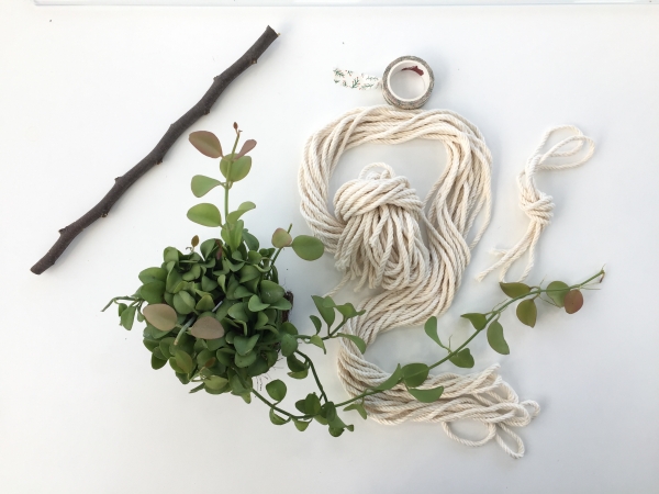 마크라메 화분 걸이 완성 모습