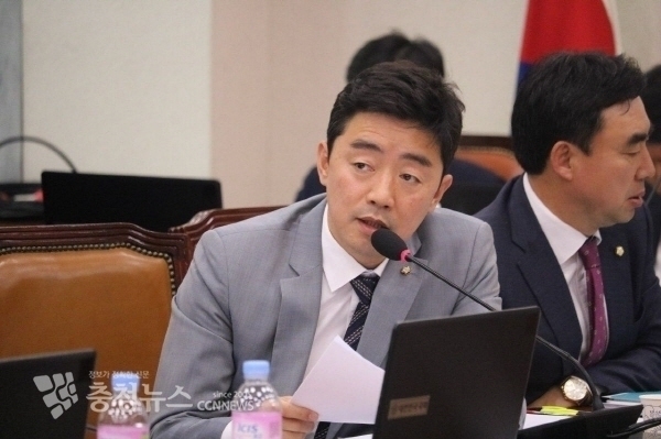 더불어민주당 강훈식 국회의원