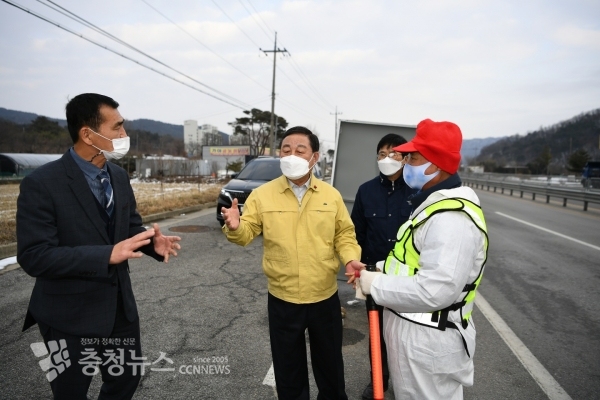 조류인플루엔자 통제초소 방문 모습