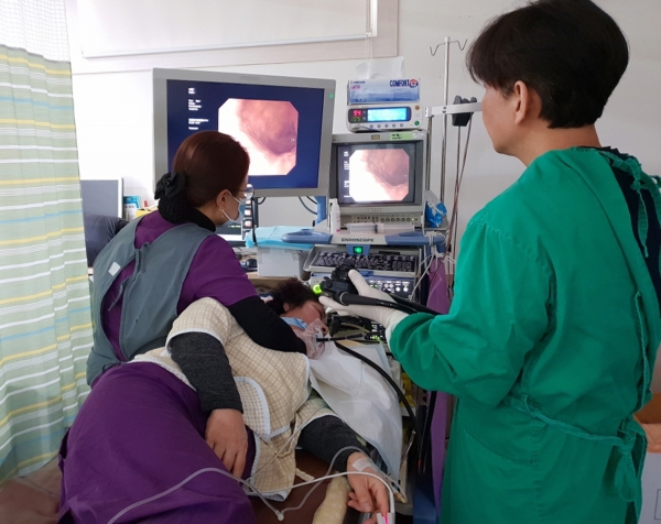 보건의료원 암 검진 모습.