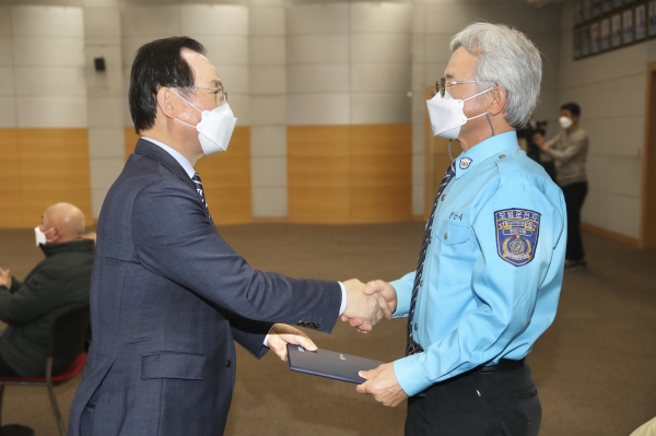 개인택시 신규면허증 교부