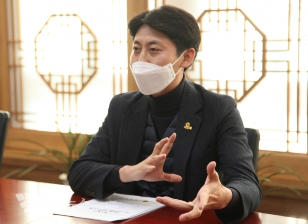 이태환 세종시의회 의장