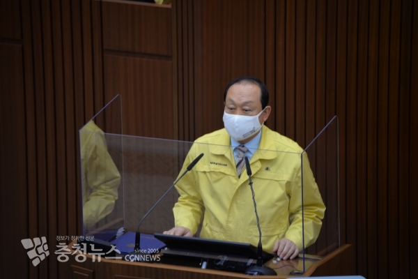 5분 발언하는 이재현 세종시의회 의원