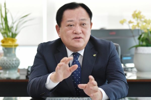 aT 박석배 상임감사 사진