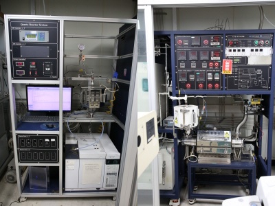 (좌) 메탄 산화이량화 촉매반응 시스템,(우) 화학기상증착장비