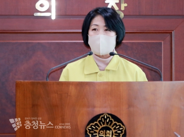 5분 발언하는 이의상 아산시의회 의원
