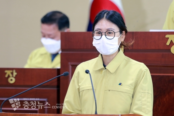 5분 발언하는 김미영 아산시의회 의원