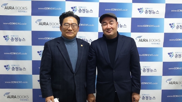 국민의힘 박찬주 충남도당위원장(왼쪽)과 충청뉴스 김거수 대표