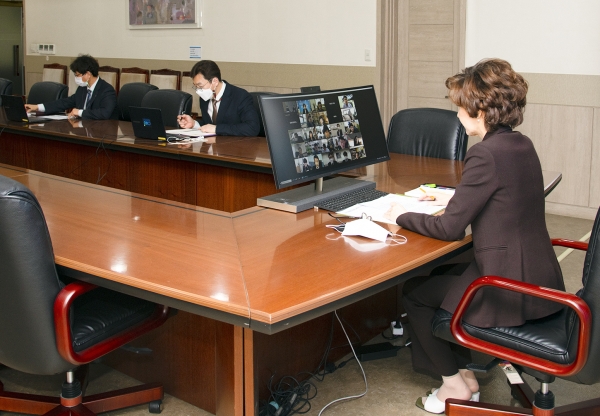 ‘제1회 자유토론회’ 개최