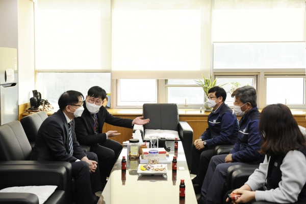 충남사회복지공동모금회와 협업으로 발전소 인근지역 취약계층 여성용품 지원 간담회