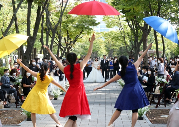 작년 9월 1호 작은결혼식