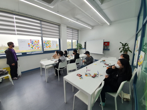 ‘세상을 기록하는 중등’ 학생기자단 활동 모습