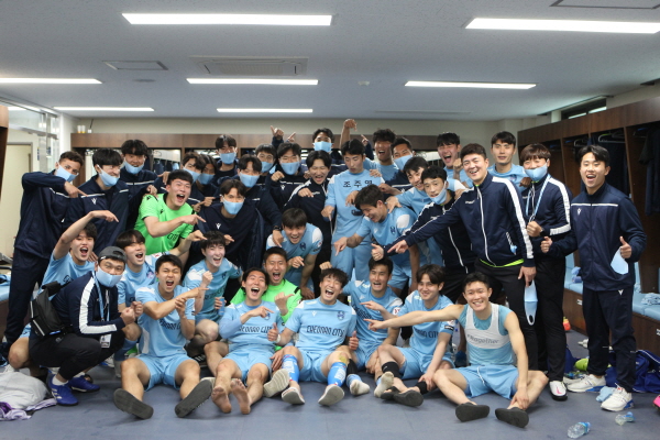 4R 락커룸 승리사진