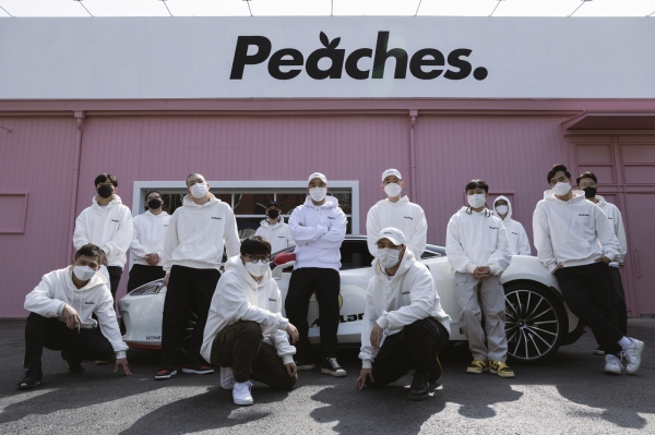 자동차 기반 라이프스타일 및 패션 브랜드 피치스