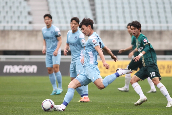 천안시축구단 경기 모습