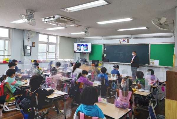 찾아가는 효문화교육이 진행되고 있다.