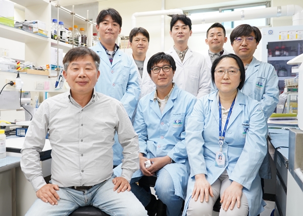 KBSI 소재분석연구부 김해진 박사 연구팀.