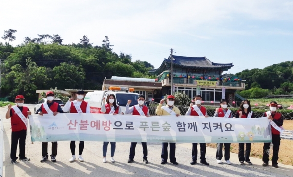 지난 13일 조치원읍직원·산불진화대원 등 25명 산불예방 캠페인 전개 모습