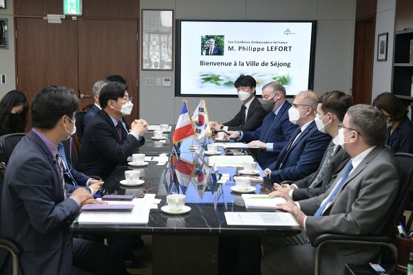 주한프랑스대사 접견 모습