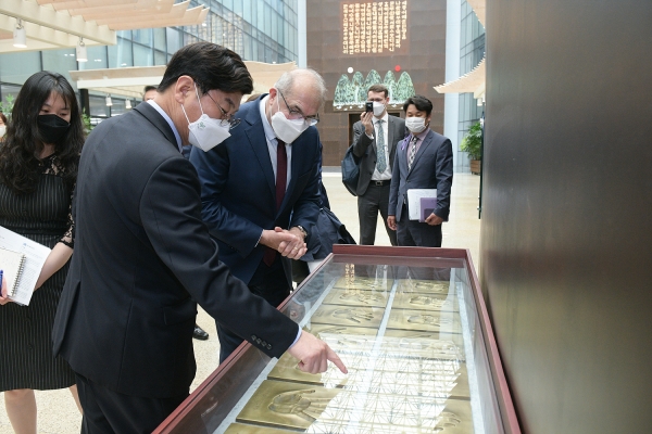 주한프랑스대사 접견 모습