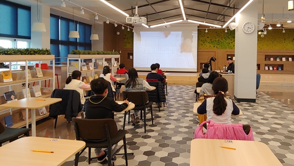 대전학생교육문화원 길 위의 인문학 모습.