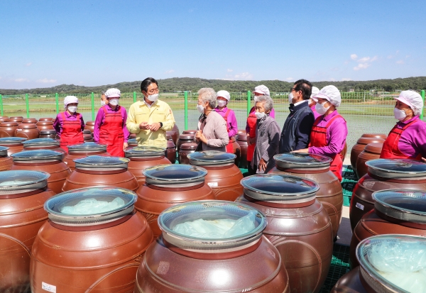 김홍장 시장 농촌융복합사업장 현장방문 모습