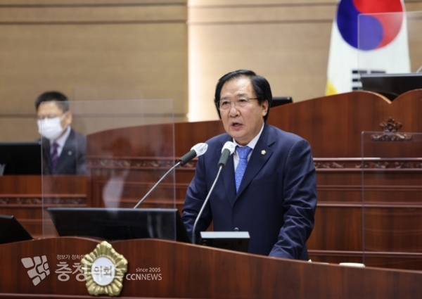 5분 발언하는 김각현 천안시의회 의원