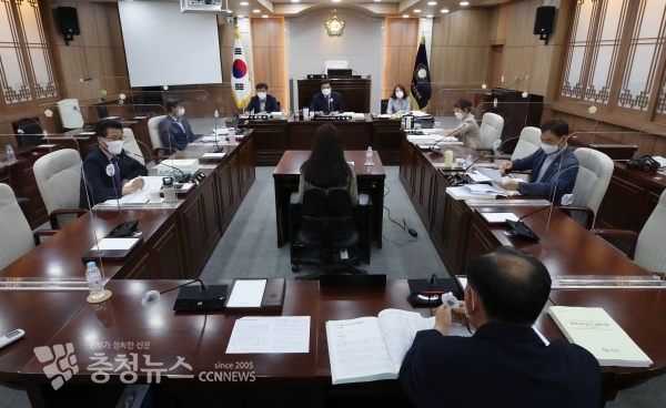 홍성군의회 산업건설위원회