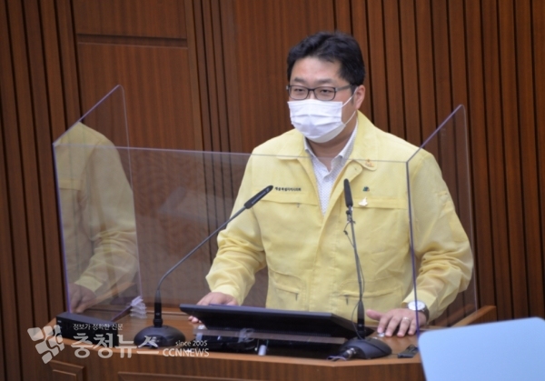 5분 발언하는 박성수 세종시의회 의원