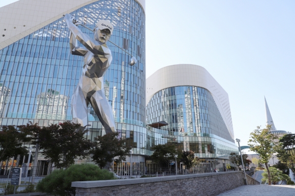 대전광역시 유성구에 위치한 골프존타워대전