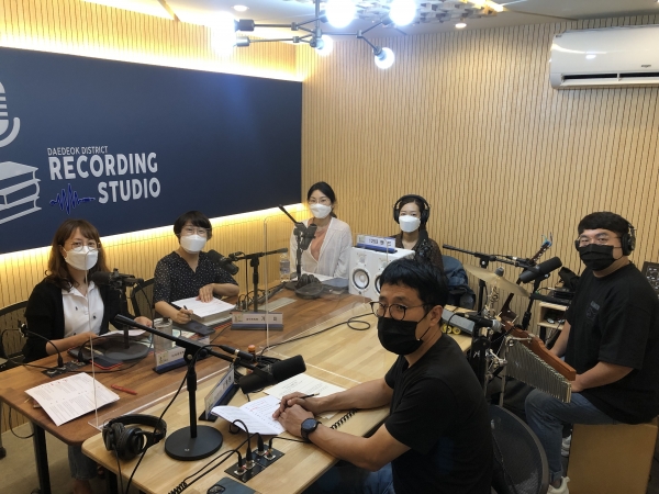 ‘대덕 톡톡톡’ 2주년 기념방송 모습