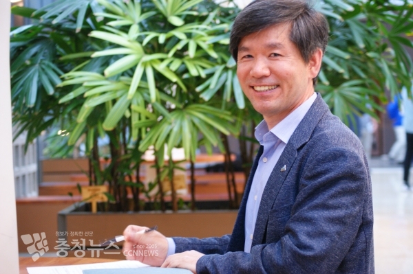 이은수(53) 세종시 운영지원과 계약담당 / 충청뉴스 최형순 기자