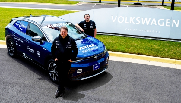 한국타이어 ‘키너지 AS ev’가 장착된 폭스바겐 ID.4 프로젝트 차량