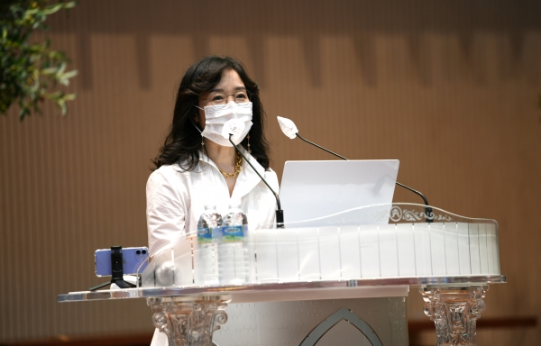 전주비전대 이지영 교수가 특강을 진행하고 있다.