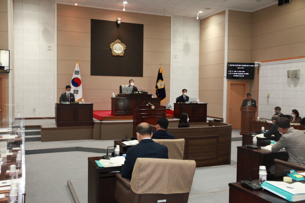 금산군의회 본회의 모습