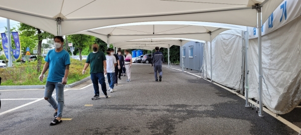 선별진료소 그늘막 설치 사진