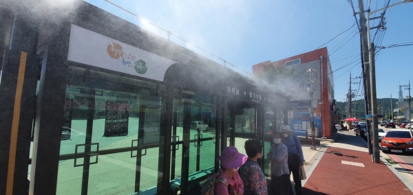 서천군, 폭염 총력대응으로 주민피해 최소화 노력 (주요 버스승강장 10개소에 통얼음 비치)