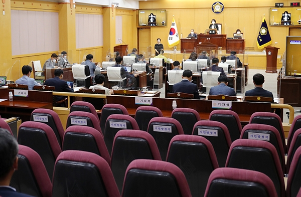 서산시의회 본회의장.