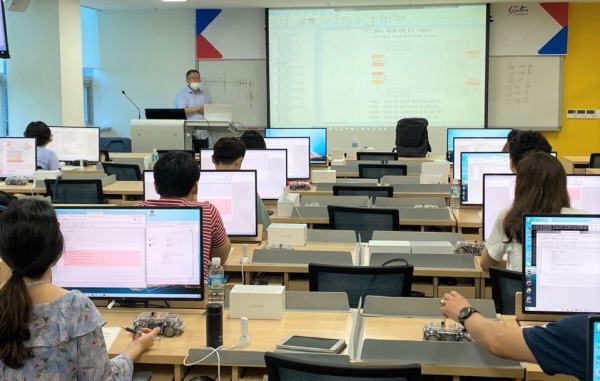 대전지역 장학관(사)·교사 대상 ‘엔트리를 활용하는 인공지능 프로그래밍 교육’ 진행