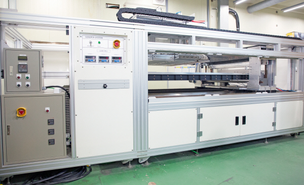 태양광 폐패널로부터 유리를 분리·회수하는 장치