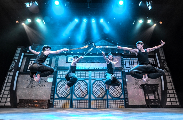 점프 공연 모습