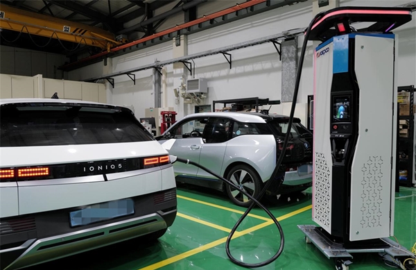 400kW 초급속 충전시스템 실차 실증