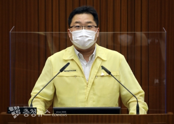 5분 발언하는 박성수 의원