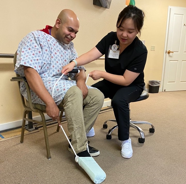 우송대 졸업생 미국 작업치료사 근무 모습.