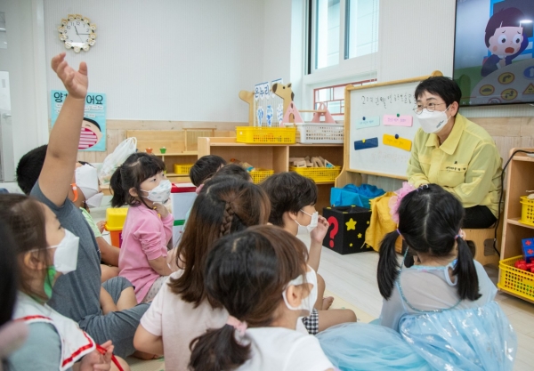 박정현 대덕구청장 새뜸어린이집 방문