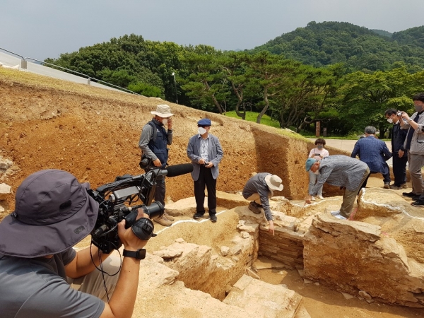 무령왕릉 다큐멘터리 관련 사진